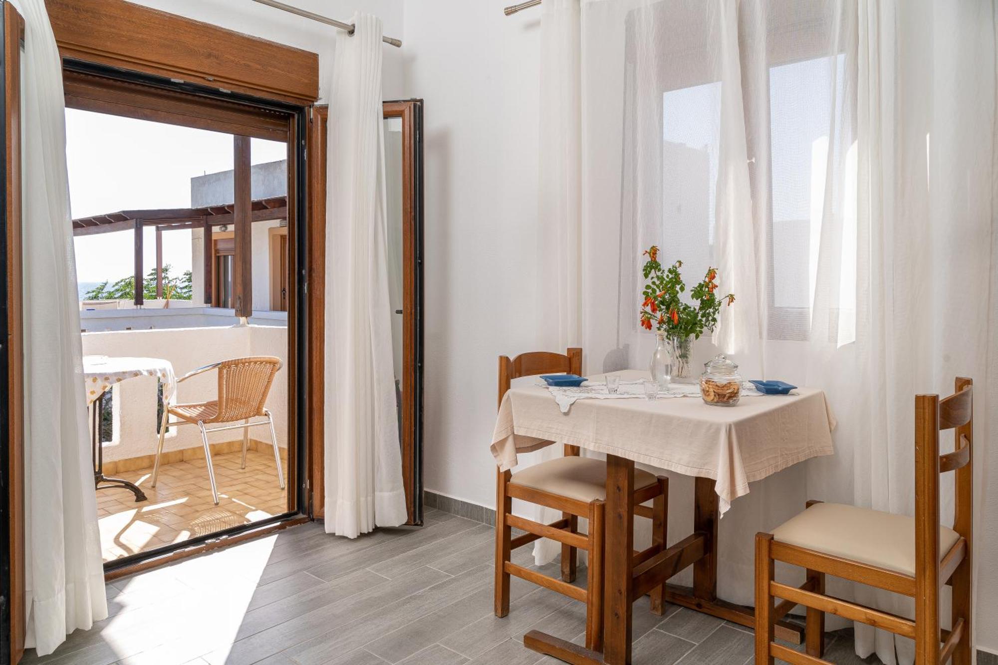 Akrotiri Apartments Макригиалос Экстерьер фото