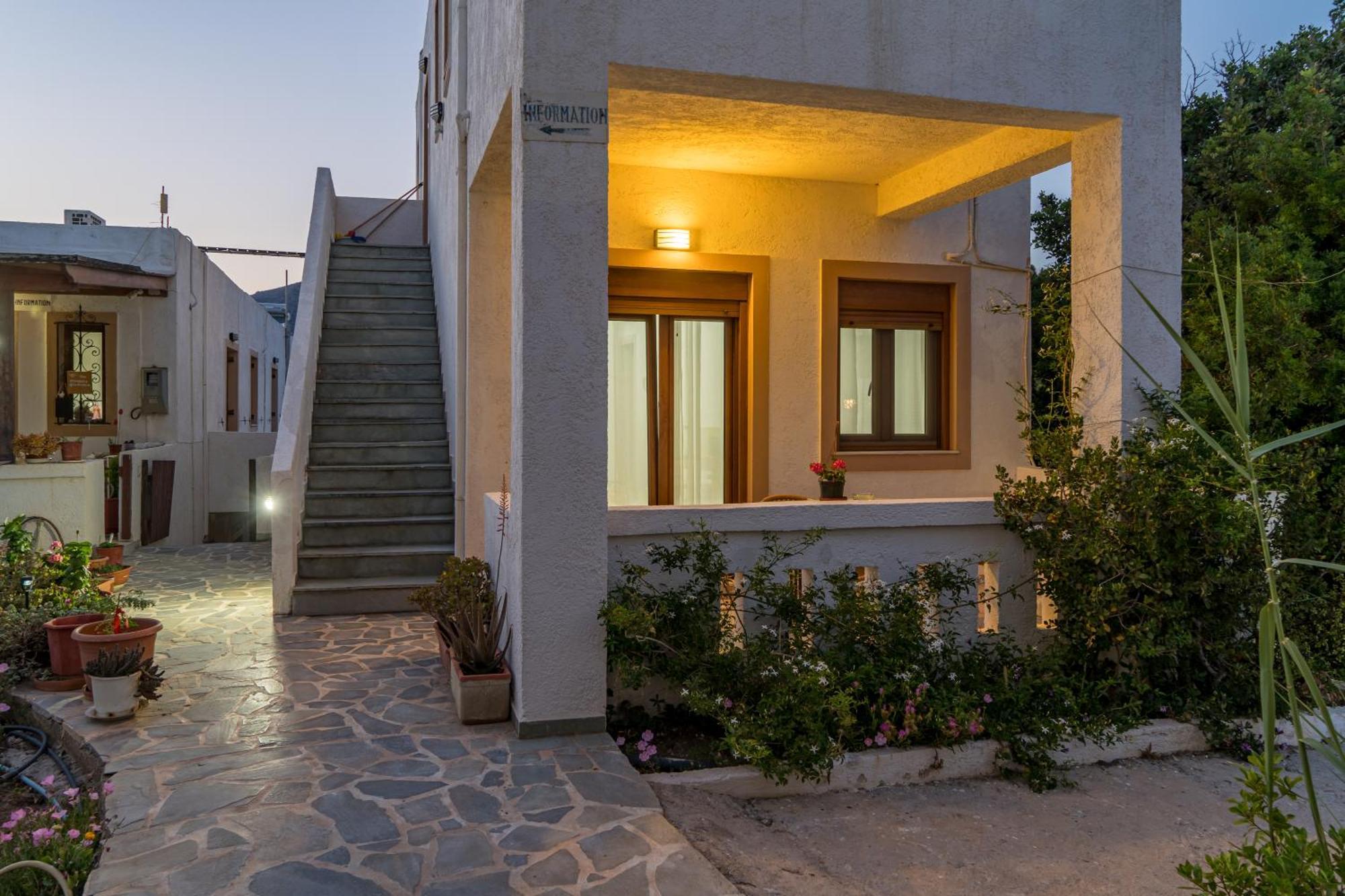 Akrotiri Apartments Макригиалос Экстерьер фото