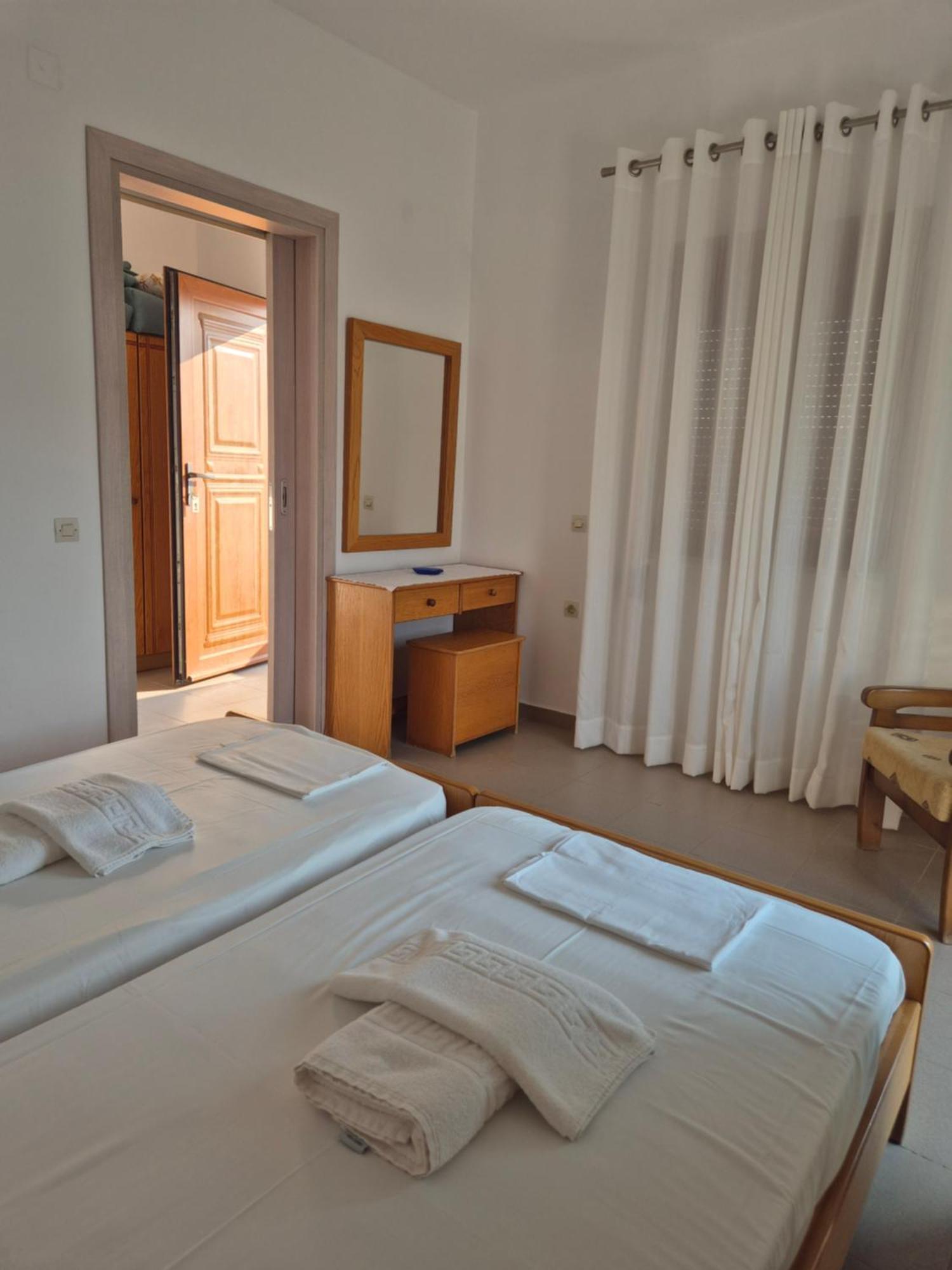 Akrotiri Apartments Макригиалос Экстерьер фото